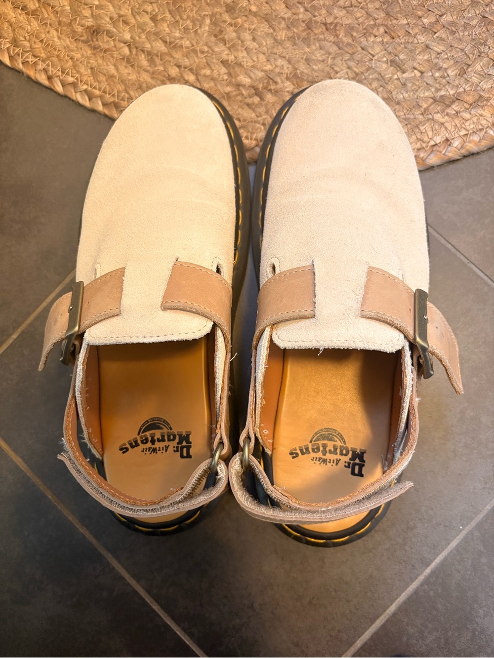 Dr. Martens Unisex Beige JORGE II Beige Mules with Tan Strap